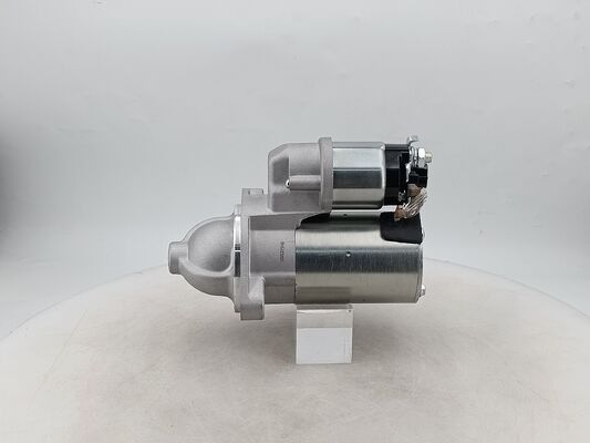 24V 8KW 11T Engine Starter Motor for Isuzu Diesel Engines with Accessories